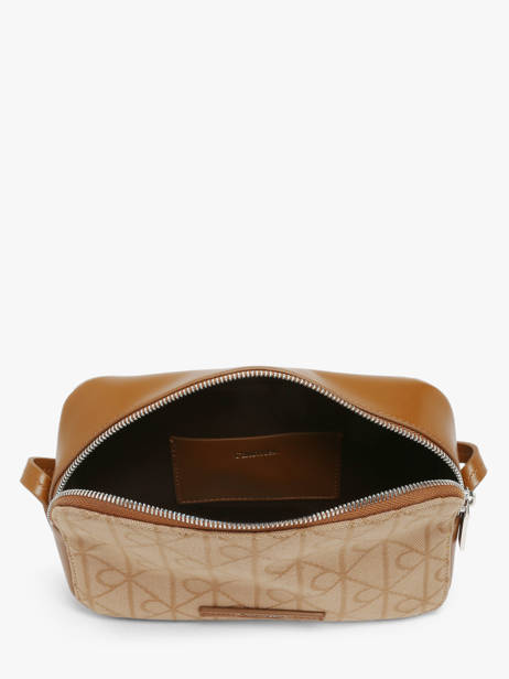 Cross Body Tas Emblem Jacquard Calvin klein jeans Beige emblem jacquard 4F3533G ander zicht 3